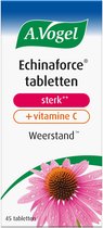 Verpakking van A.Vogel Echinaforce tabletten sterk + vitamine C voor weerstand. Met een afbeelding van een rode zonnehoedbloem.