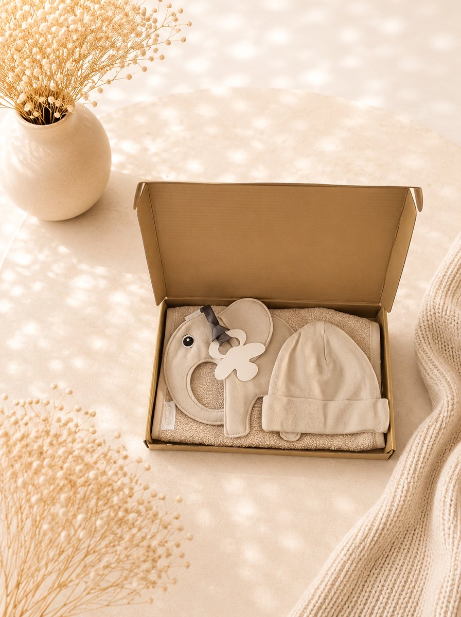 Luxe Kraamcadeau Baby Jongen & Meisje – Mutsje, Slab en Speendoekje – 100% Katoen – Kraamcadeau Neutraal – beige – Origineel babyshower / Kraamcadeau
