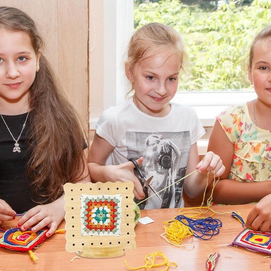 Haakblok met pennen - Haakblokker Hout - Handwerk Projecten - Uniform Patroon - 235 cm - Houtkleur — afbeelding 2