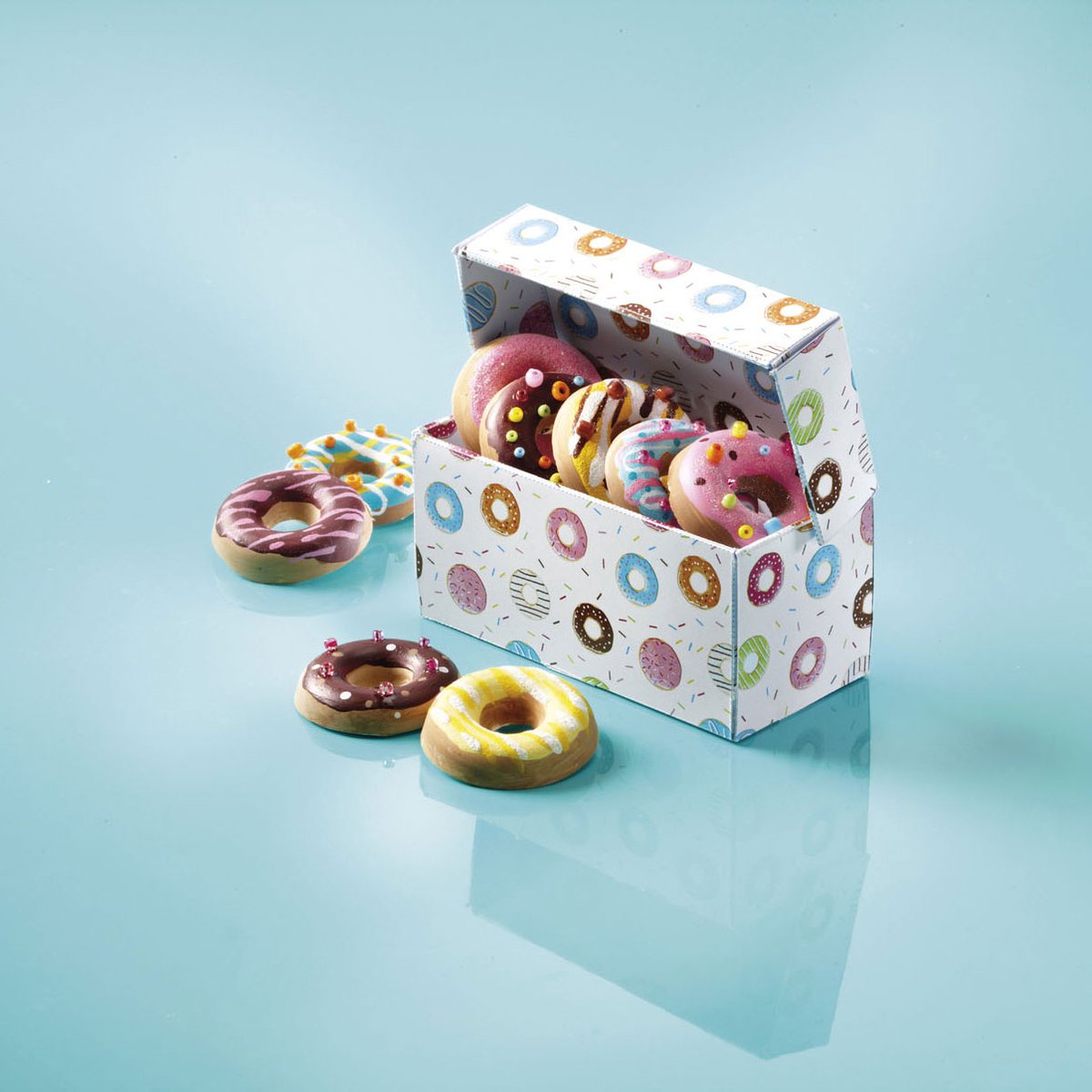 Totum Donut Factory knutsel koffertje - donuts gips gieten en schilderen - creatief speelgoed meisjes en jongens vanaf 5 jaar knutselen cadeautip — afbeelding 12