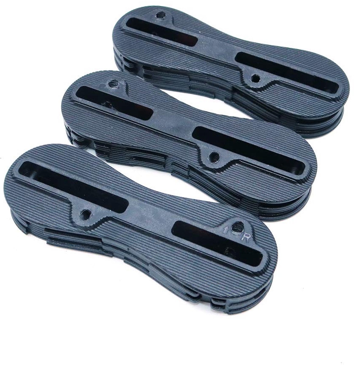 Dailygoods- Vin Plug Set - 5 Degree FCS II Systeem - Zwart - Inclusief 3 Fin Plugs - 1 Sleutel - 6 Kleine Schroeven - Materiaal: ABS