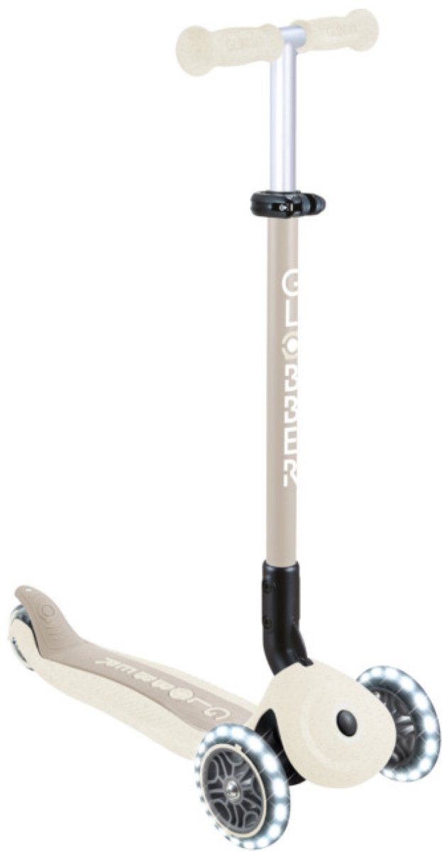Meegroeistep - Globber Go Up Active Lights Coconut - Beige - lichtgevende wielen - met duwstang - in hoogte verstelbaar - vanaf 15 maanden tot 9 jaar