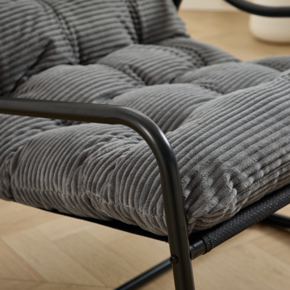 Buiten schommelstoel, comfortabel kussen, met zacht dik kussen, voor woonkamer, slaapkamer, leeskamer, zwart frame met Grijs kussen(Corduroy fabric)