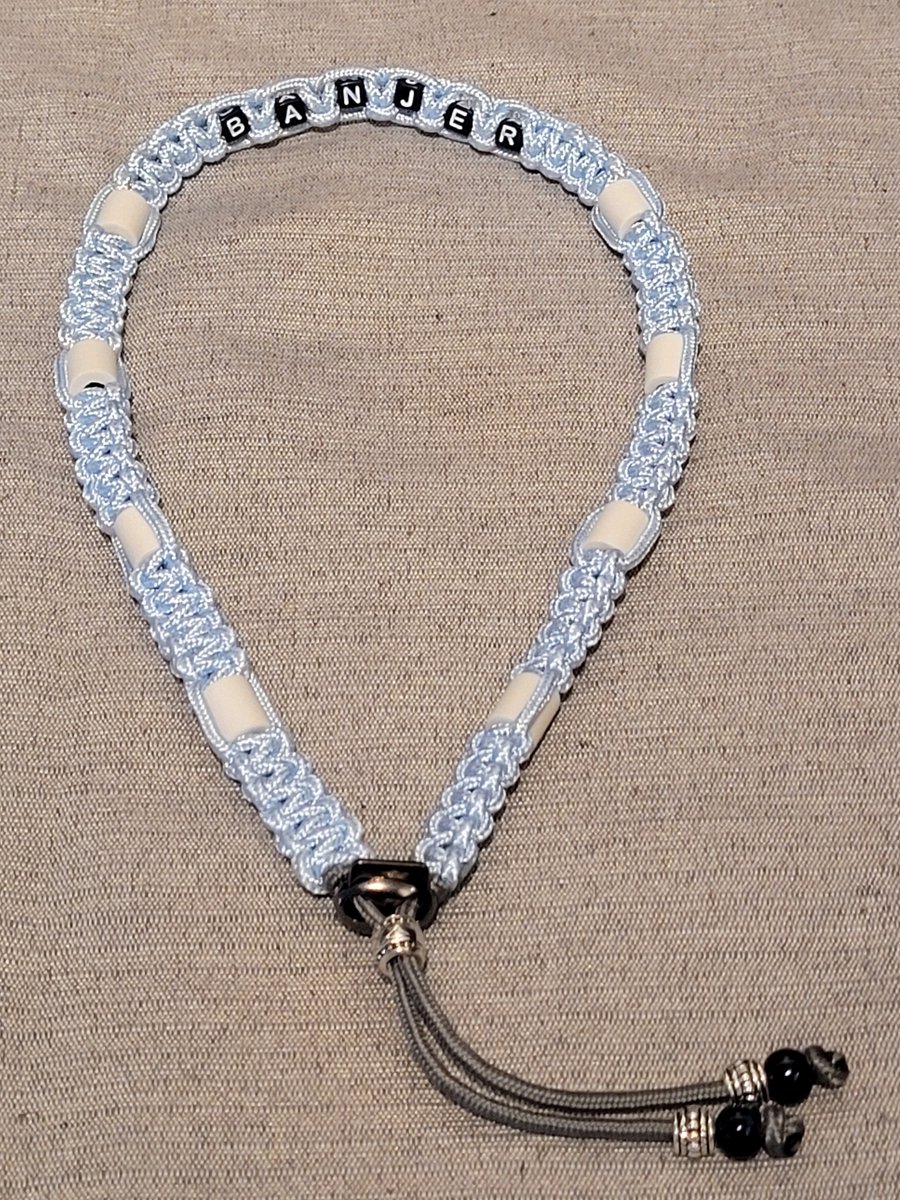 Anti- Vlooienband Tekenband Paracord met Naam 40-50CM LICHTBLAUW (GEEN RECHT VAN RETOUR)