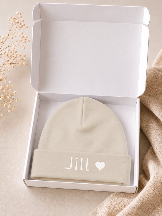 Babymutsje met Naam - Gepersonaliseerd Beige Newborn Mutsje - Kraamcadeau Baby - Beige unisex — afbeelding 3