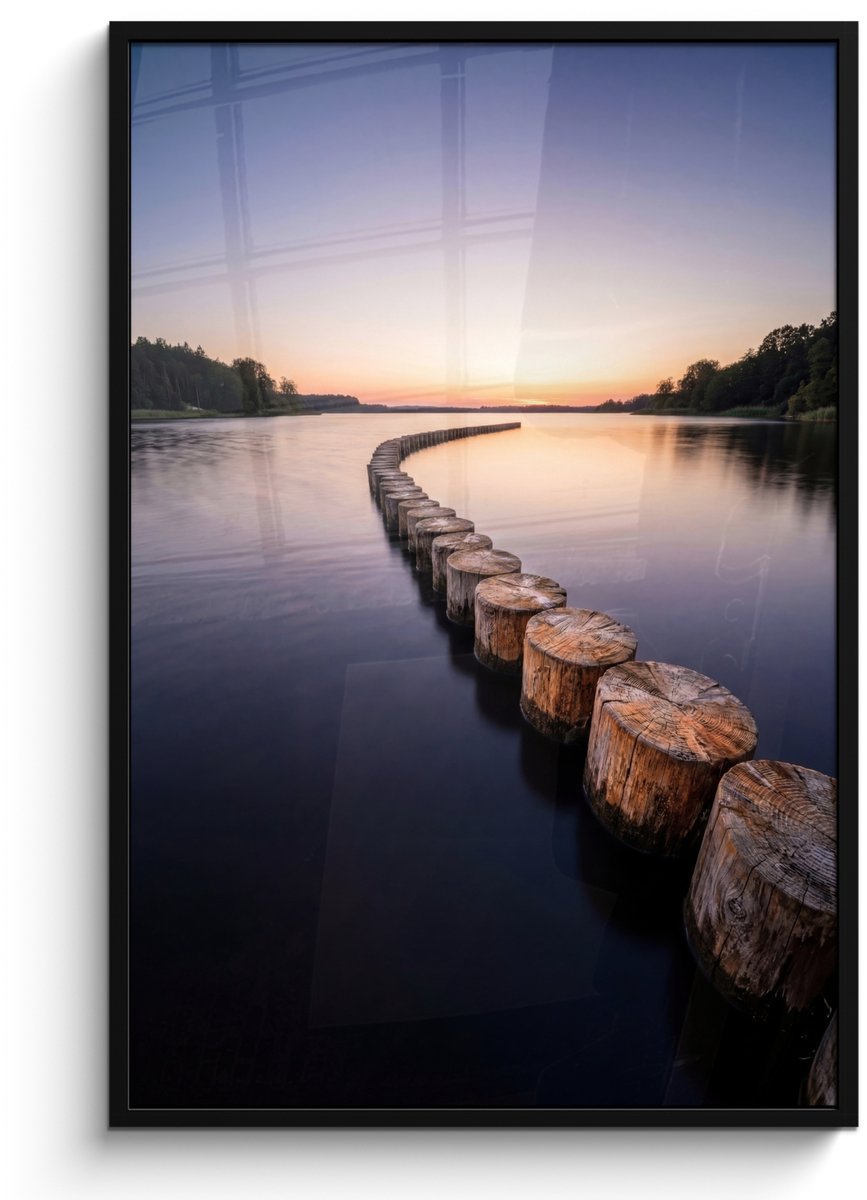 Poster in lijst - Fotolijst 80x120 cm - Posters - Hout - Palen - Water - Posterlijst zwart