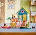 LEGO Friends strandhuis met zeehonden, minipoppen, kajak en surfplank.