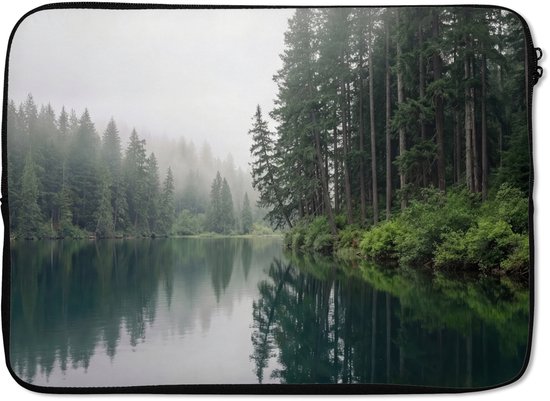 Laptophoes 13 inch - Bergen - Meer - Bos - Laptop sleeve - Binnenmaat 32x22,5 cm - Zwarte achterkant