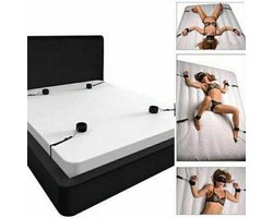 Okado Bed Bondage Set Zwart – Verstelbare Slaapkamer Set voor Volwassenen 18+ – Pols- en Enkelboeien met Klittenband – Polyester Bondage Set voor Matras