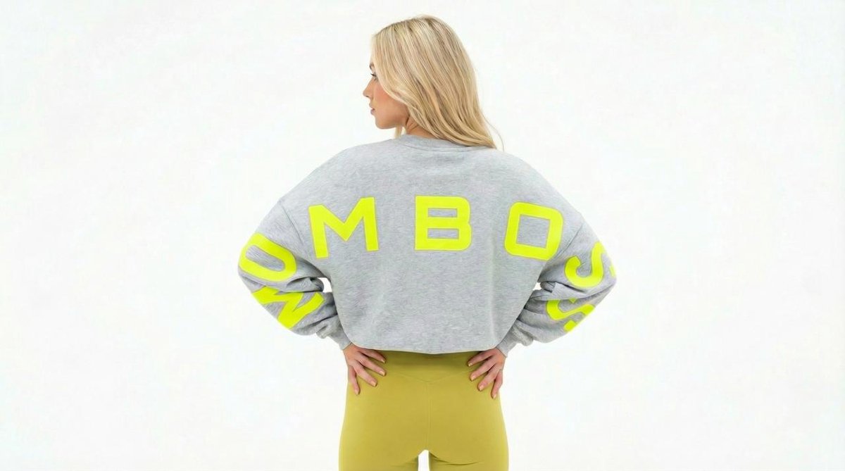 MOMBOSS SWEATER