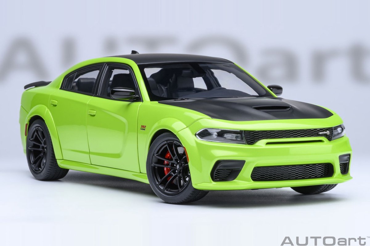 AUTOart 1/18 Dodge Charger Scat Pack Widebody, Sublime