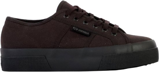 Lage sneakers met veters en plateauzool