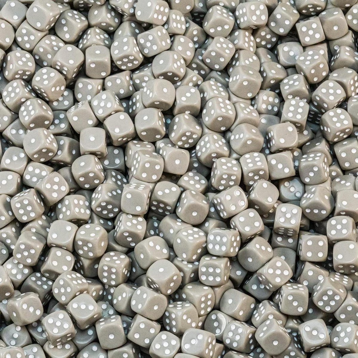 Dobbelstenen Set - Spel Kubus - Spelplezier Vergroten - Gelijkmatige Kansverdeling - 100 Stuks - Grijs