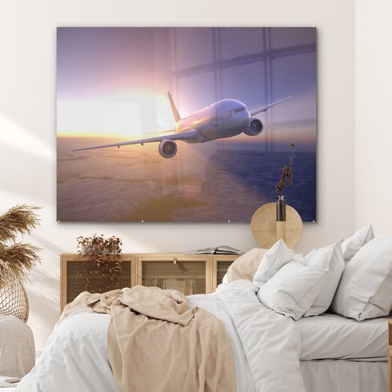 Un avion volant au-dessus des nuages au coucher du soleil Plexiglas 160x120 cm - Tirage photo sur verre (décoration murale plexiglas) XXL / Grand format!