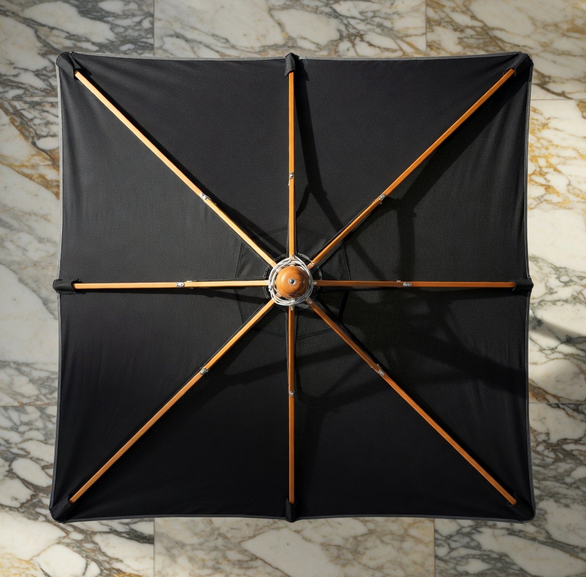 Luxe 3 Meter Tuinparasol – Kantelbare Beukenhouten Parasol met Zwengel, Waterafstotend UV-Bescherming, 8 Stevige Spaken – Grote Terrasparasol voor Tuin, Balkon & Strand – Grijs Medahomestore