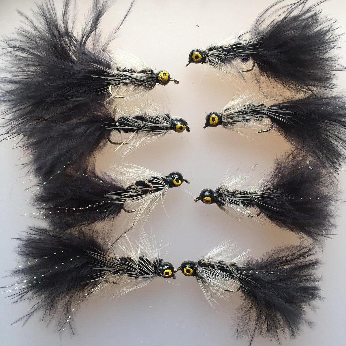 Hond Nobbler Vliegen - Vliegvissen Lokken - Forel Vissen - Palmered Patroon - Maten 6-12 - Blauw Zwart