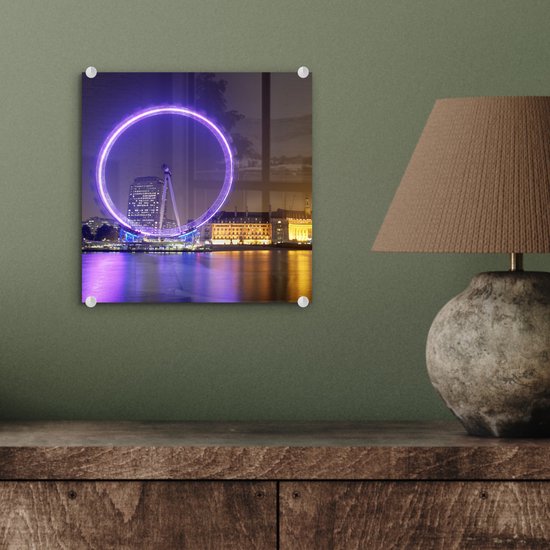 ® Glasschilderij 20x20 cm - Schilderij acrylglas - Londen - London Eye - Paars - Reuzenrad - Foto op glas - Muurdecoratie woonkamer - Wanddecoratie slaapkamer - Schilderijen