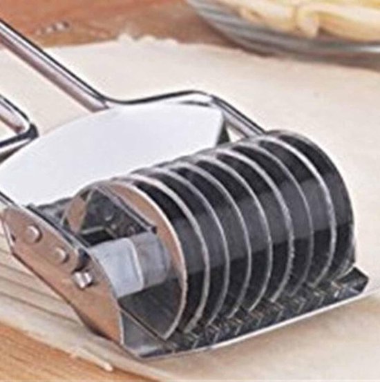 RVS Noodle Cutter voor Perfecte Pasta, Spaghetti Maker en Deeg Snijder - Keukenhulpmiddel voor Noodle Graten en Deegbewerking — afbeelding 2