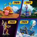 Quatre sets de jeu LEGO Fortnite: un bus burger, un lama, un squelette costume banane et un bus de combat avec ballon.