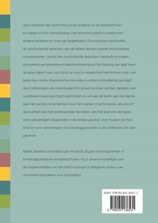 Achterkant van het boek 'Ontwikkelen doe je samen' met een beschrijving en ISBN-nummer. Gekleurde blokken aan de zijkant.