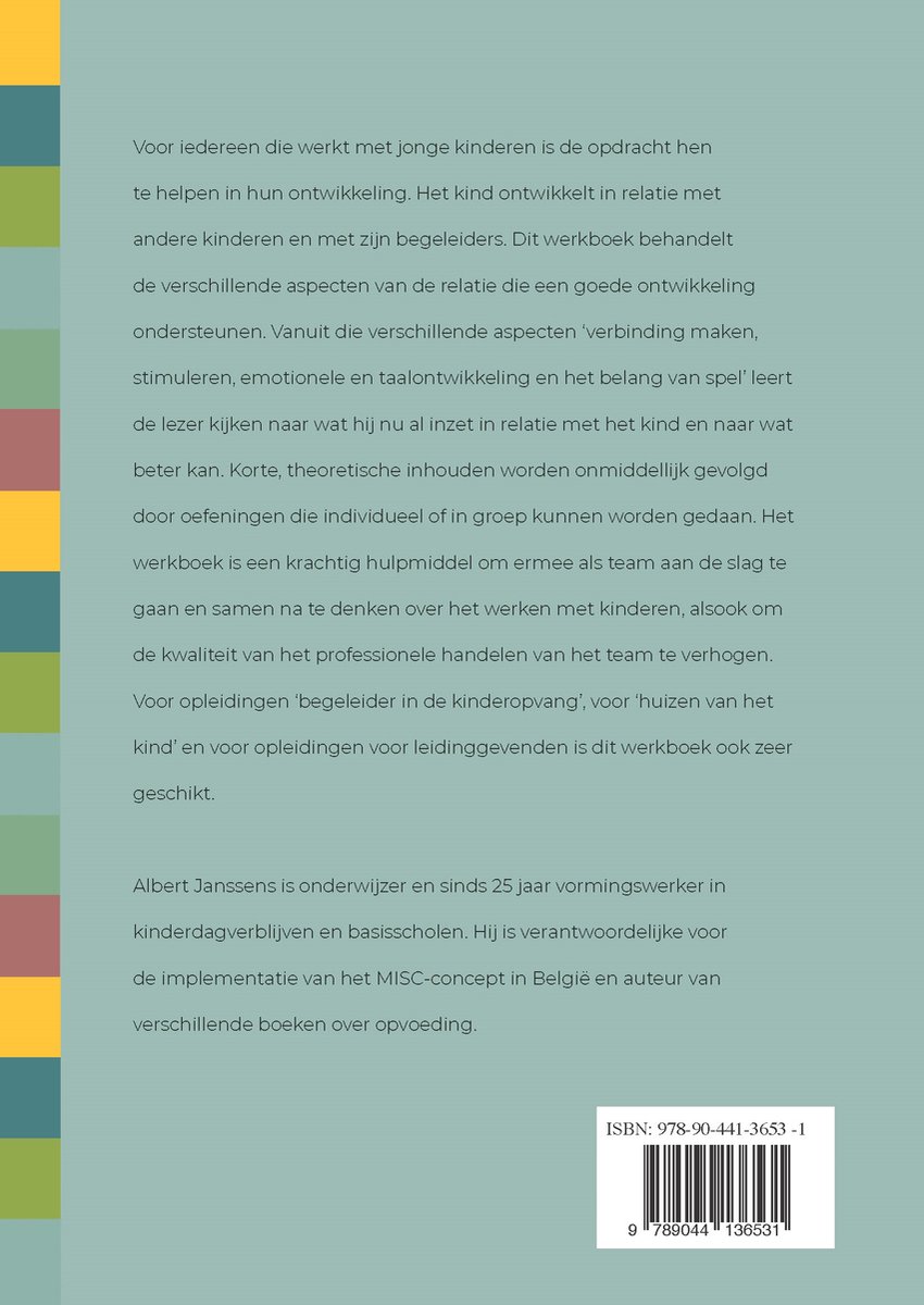 Achterkant van het boek 'Ontwikkelen doe je samen' met een beschrijving en ISBN-nummer. Gekleurde blokken aan de zijkant.
