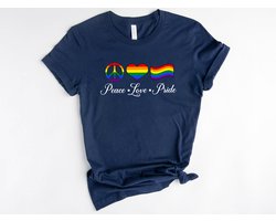 Lykke Peace Love Pride tshirt| LGBTQ+|Pride| Rainbow Heart Gay Pride Quote |Equality Shirt | Pride Month | Unisex T-shirt| Navy| Maat L