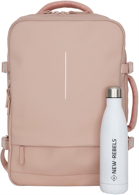 Roze rugzak met witte fles 'NEW REBELS'.