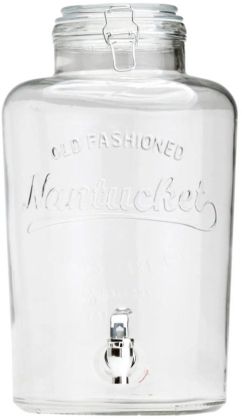 Distributeur de boissons en verre avec robinet, texte 'Old Fashioned Nantucket'.