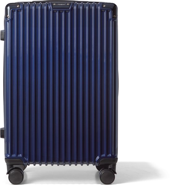 Gesloten donkerblauwe koffer met verticale ribbels en vier wielen.