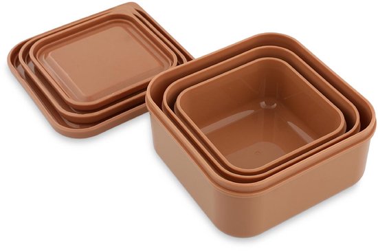 Bruine snackboxen in verschillende maten, één deksel apart met kattenprint.