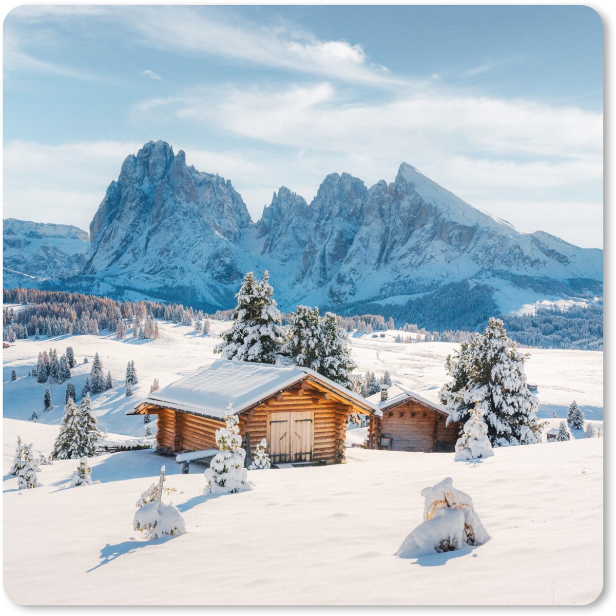 Muismat XXL 60x60 cm - Bureau onderlegger - Bureau mat Winter - Huisje - Bergen - Uitzicht - Sneeuw - Bureaumat - Gaming mousepad xl - Bureaulegger groot - Computer deskmat
