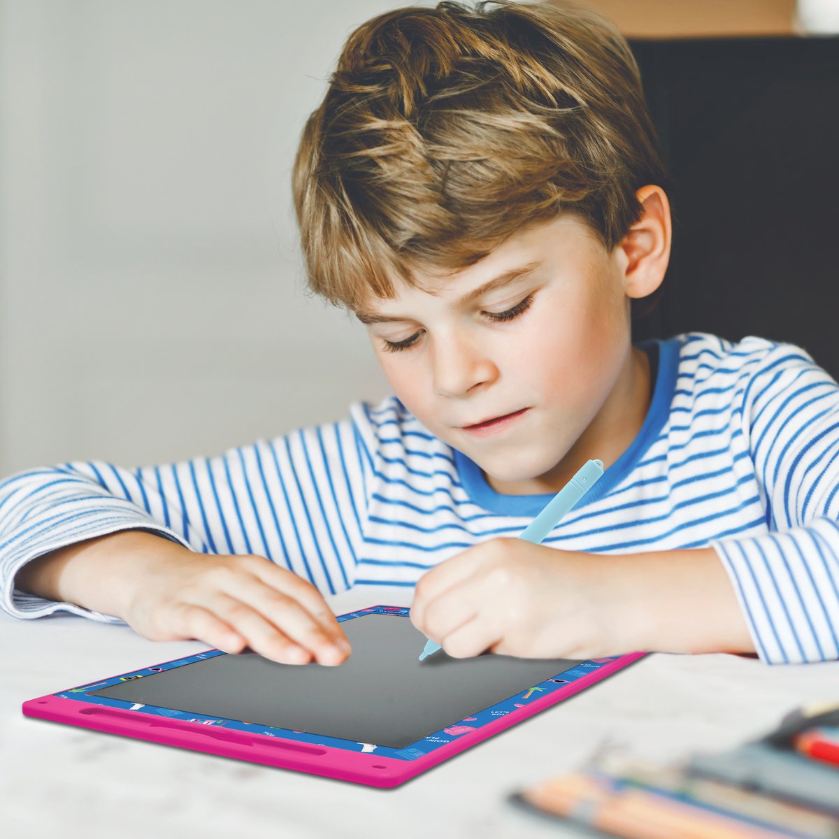 Barbie 11’’ meerkleurige leer- en teken-E-ink-tablet met sjablonen
