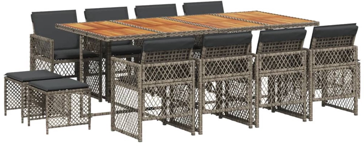 Grijze poly rattan tuinset met kussens en lounge set.