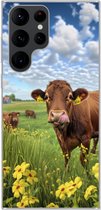 Telefoonhoesje Geschikt voor Samsung Galaxy S22 Ultra hoesje - Koe - Weide - Bloemen - Siliconen Telefoonhoesje Telefoonhoesje
