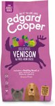 Edgard & Cooper hondenvoer zak met hert en eend, met afbeeldingen van fruit, een hert en twee honden.