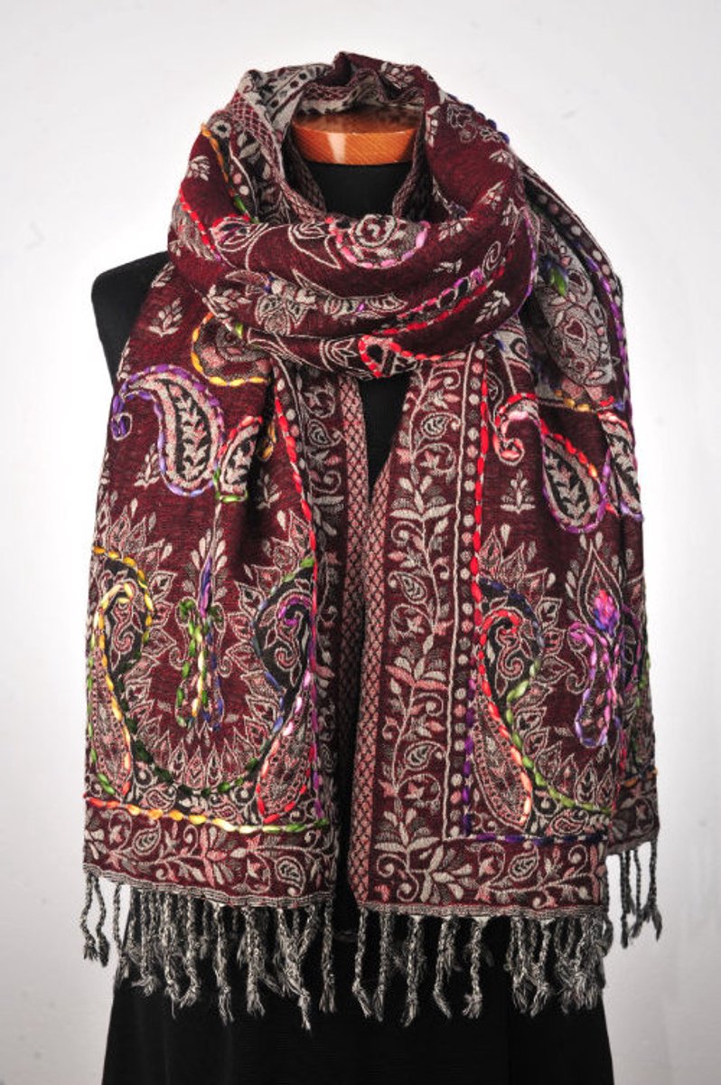 Wollen geborduurde sjaal en omslagdoek Donker-Rood, Merino wol, afmeting 72*190 cm