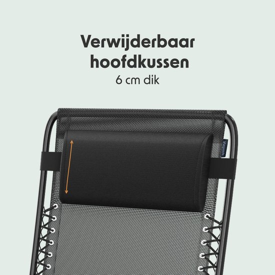 Zwart, verwijderbaar hoofdkussen van 6 cm dik op een ligstoel.