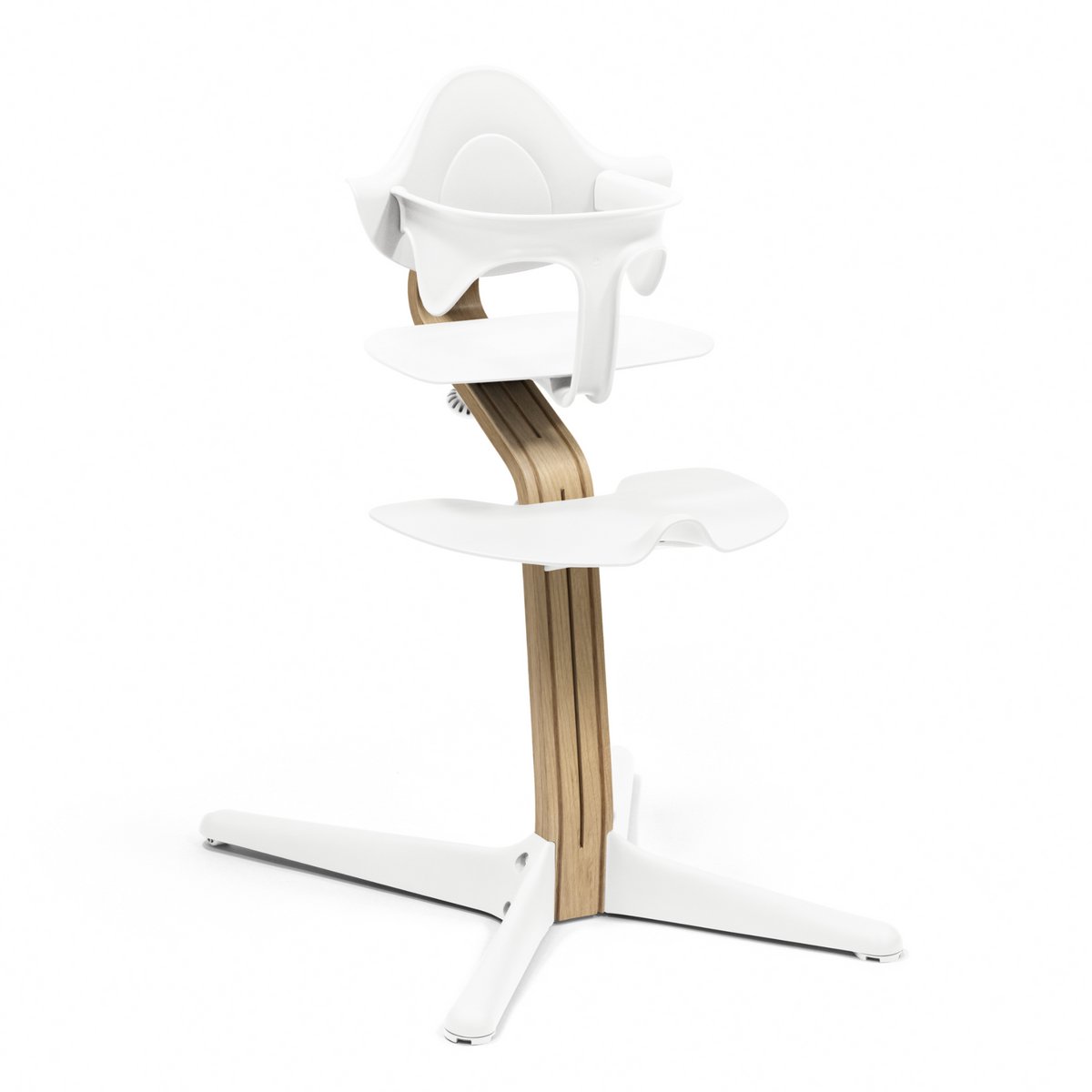 Stokke Nomi stoel (eiken wit) met babyset (wit) - Stimuleert actief zitten en biedt ondersteuning als je baby leert zitten - Kan tot 150 kg dragen