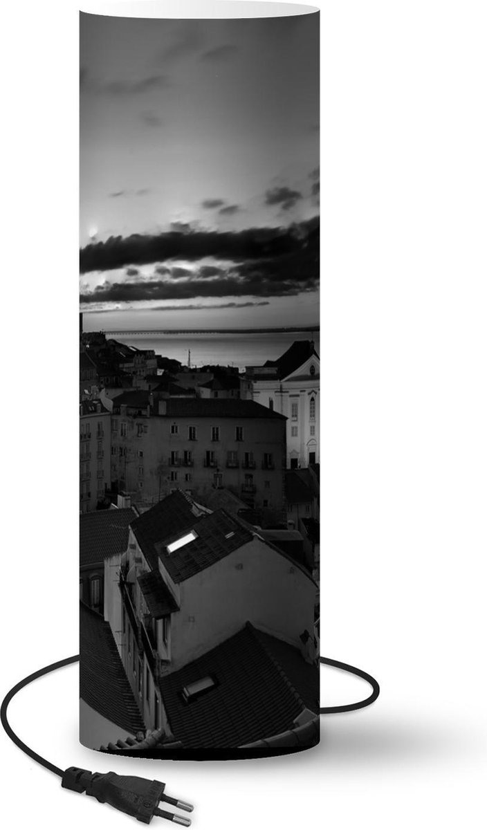 Lamp - Nachtlampje - Tafellamp slaapkamer - Lissabon - Architectuur - Portugal - Zwart - Wit - 50 cm hoog - Ø15.9 cm - Inclusief LED lamp