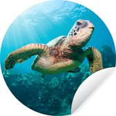 WallCircle - Muurstickers - Behangcirkel - Zwemmende schildpad fotoafdruk - ⌀ 30 cm - Muurcirkel - Zelfklevend - Ronde Behangsticker