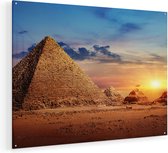 Artaza Glasschilderij - Egyptische Piramides in de Woestijn - 100x75 - Groot - Plexiglas Schilderij - Foto op Glas