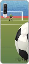 Geschikt voor Samsung Galaxy A70 hoesje - Een illustratie van een voetbal op het veld in het stadion - Jongens - Meiden - Kids - Siliconen Telefoonhoesje