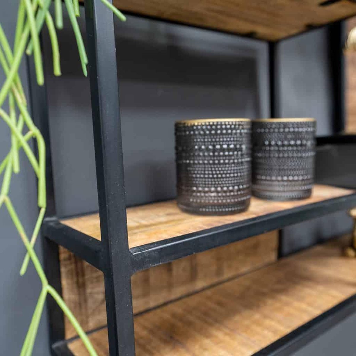 Meubels: Wandrek rond metaal met mango hout 75 cm