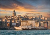 Zicht op een veerboot en de Galatatoren in Istanbul - Foto op Forex - 120 x 90 cm