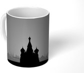 Mok - tekening van een silhouet van het Saint Basil's kathedraal in Moskou - zwart wit - 350 ML - Beker