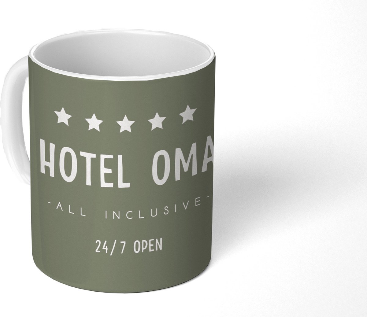 Mok - Koffiemok - Spreuken - Quotes Hotel Oma All Inclusive 24/7 Open - Oma - Moederdag - Quotes - Oma cadeau - Mokken - 350 ML - Beker - Koffiemokken - Theemok - Mok met tekst