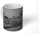 Mok - Skyline van Cleveland in de Verenigde Staten tijdens de avond - zwart wit - 350 ML - Beker