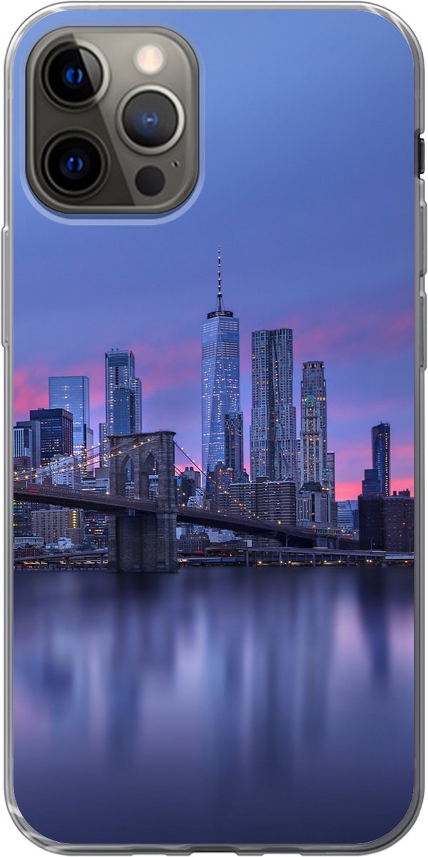 Telefoonhoesje Geschikt voor iPhone 13 Pro hoesje - New York - Water - Brug - Siliconen Telefoonhoesje Telefoonhoesje