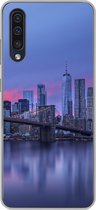 Geschikt voor Samsung Galaxy A50 hoesje - New York achter de Brooklyn Bridge - Siliconen Telefoonhoesje