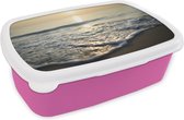 Broodtrommel Roze - Lunchbox - Brooddoos - Zee - Zon - Strand - 18x12x6 cm - Kinderen - Meisje
